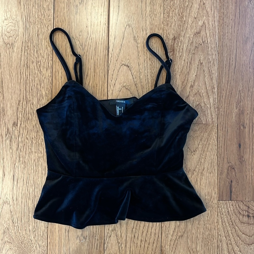 NWT forever 21 size small black velvet peplum top